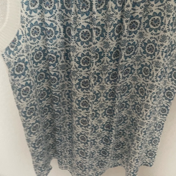 Loft top - Picture 3 of 8